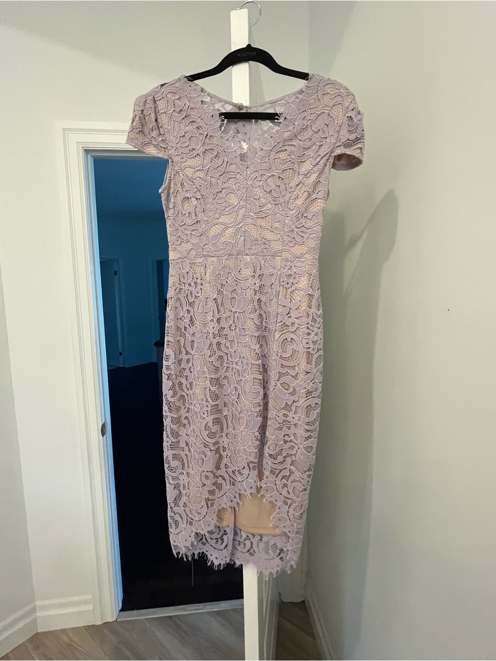 Lavender Lace Midi Dress with Cap Sleeves